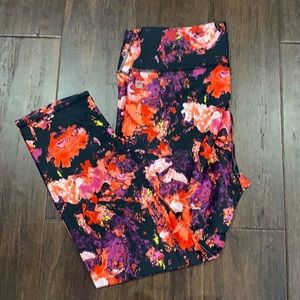 Fabletics Salar Capri Length Leggings Sz Sml
